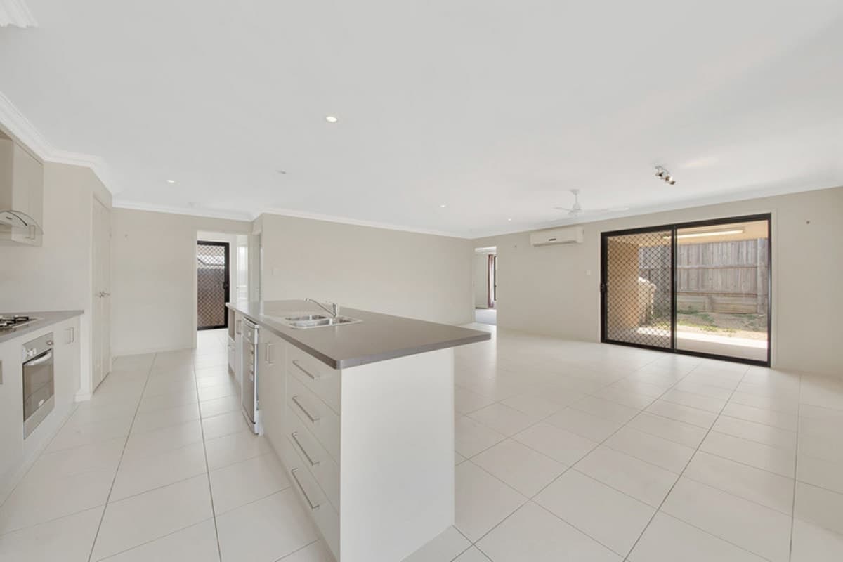 52 Monterey Way, CALLIOPE, QLD, Calliope - Thumbnail 3