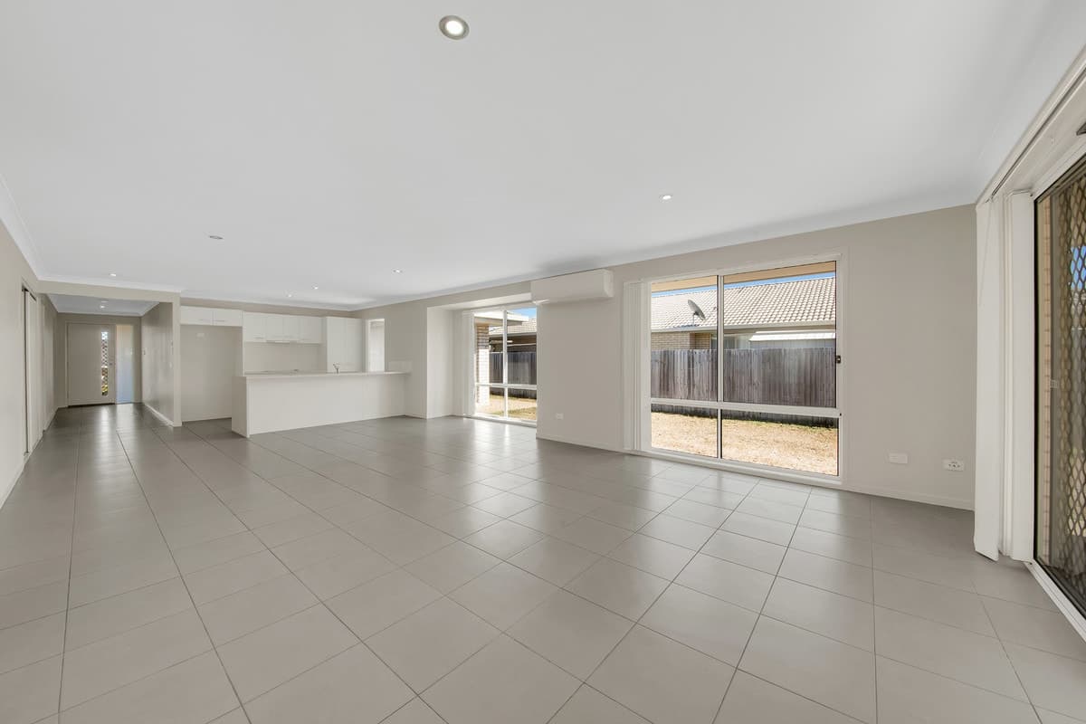 10 Fremont Street, CALLIOPE, QLD, Calliope - Thumbnail 3