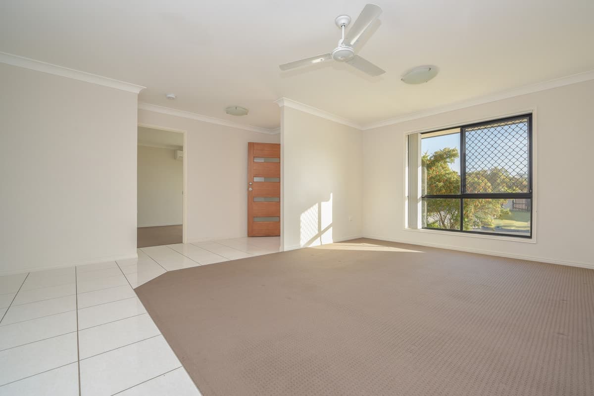 26 Sunpoint Way, CALLIOPE, QLD, Calliope - Thumbnail 3