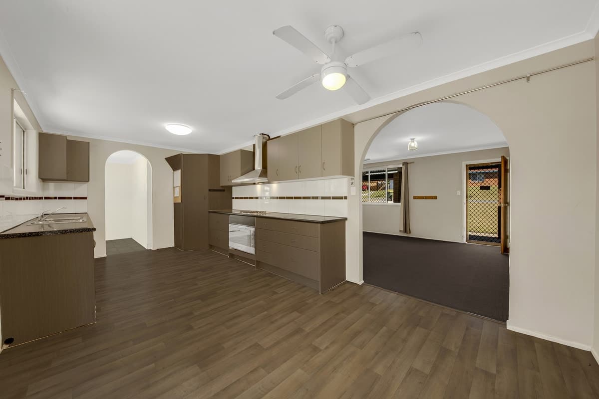 14 Gretel Drive, CLINTON, QLD, Clinton - Thumbnail 2