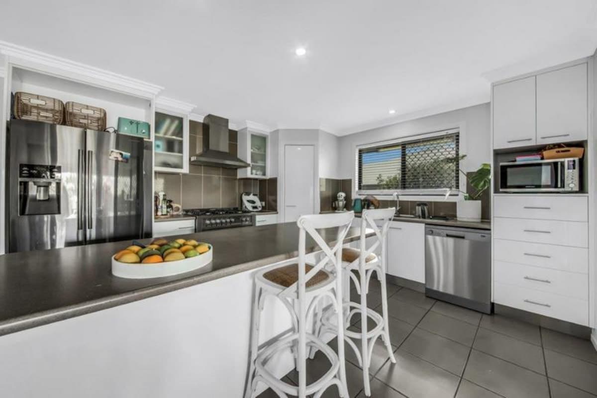 6 Monterey Way, CALLIOPE, QLD, Calliope - Thumbnail 3
