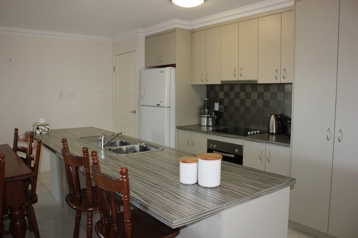13 Sunpoint Way, CALLIOPE, QLD, Calliope - Thumbnail 3