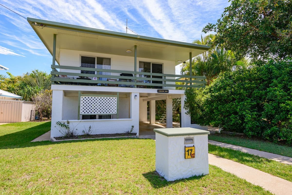 17 The Oaks Road, TANNUM SANDS, QLD, Tannum Sands - Thumbnail 3