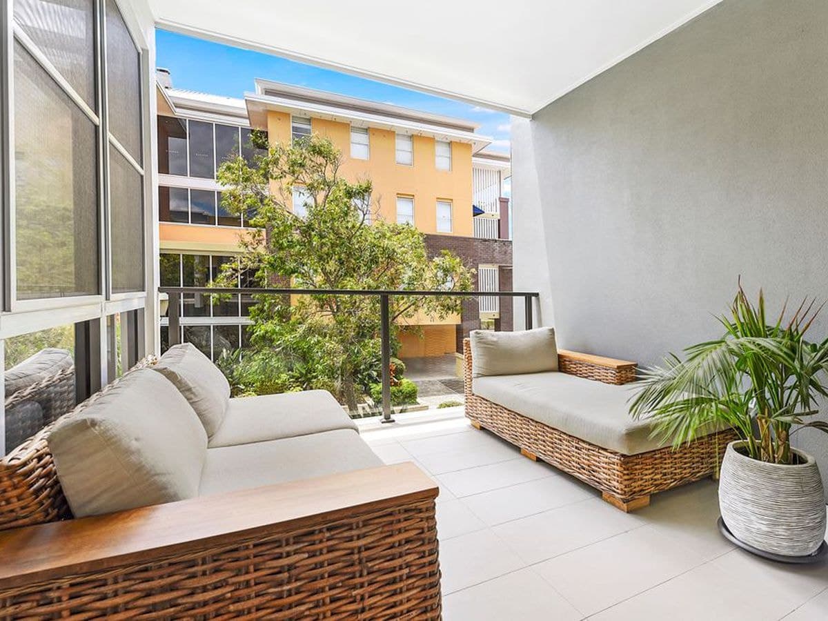 50 / 2 Town Centre Close, Carrara, Carrara - Thumbnail 5