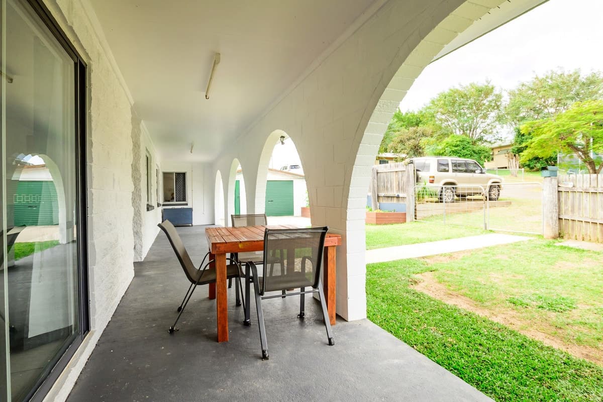 4 Pujolas Street, CALLIOPE, QLD, Calliope - Thumbnail 3