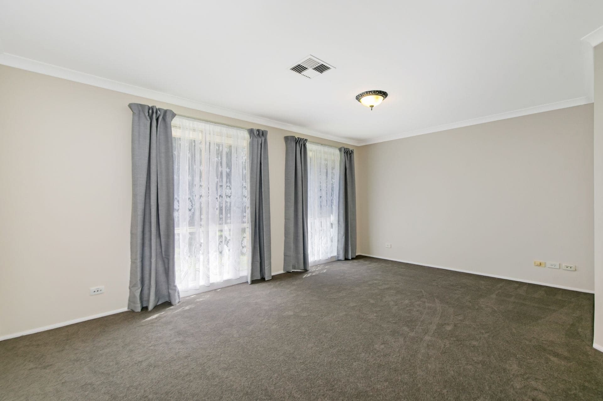 91 James Mileham Drive, Kellyville, Kellyville - Thumbnail 5