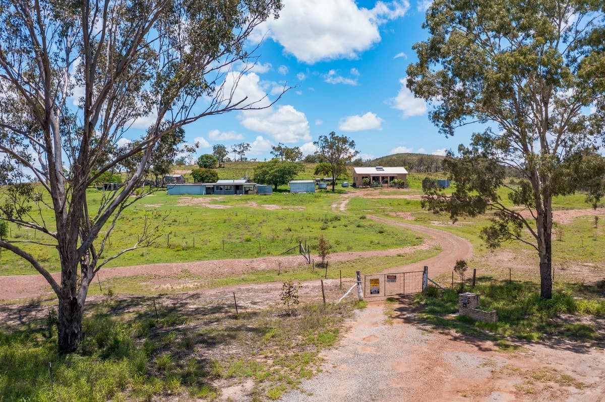 305 Gentle Annie Road, AMBROSE, QLD, Ambrose - Thumbnail 2