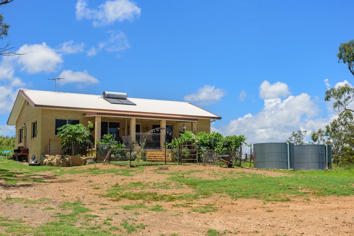 305 Gentle Annie Road, AMBROSE, QLD, Ambrose - Thumbnail 3