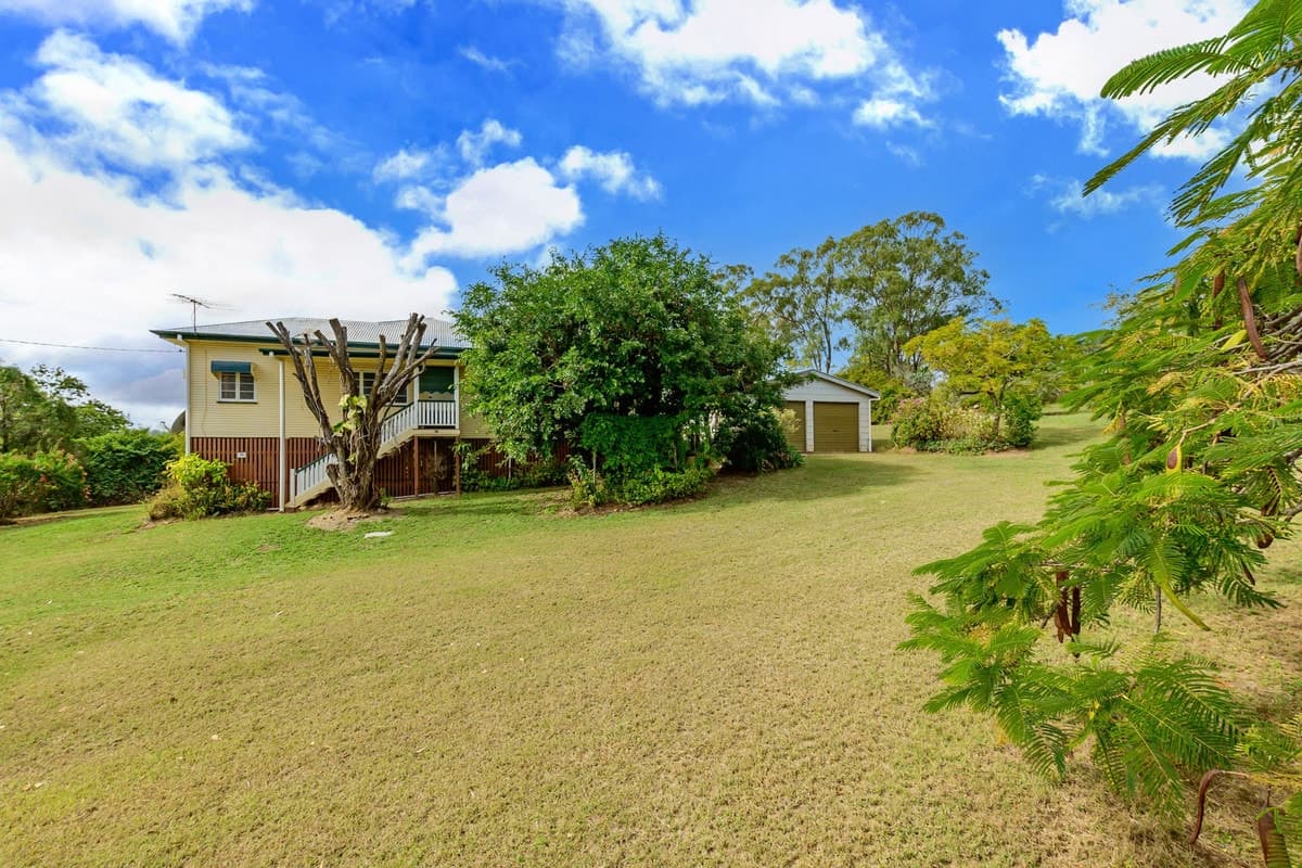 11 King George Street, MOUNT LARCOM, QLD, Mount Larcom - Thumbnail 3