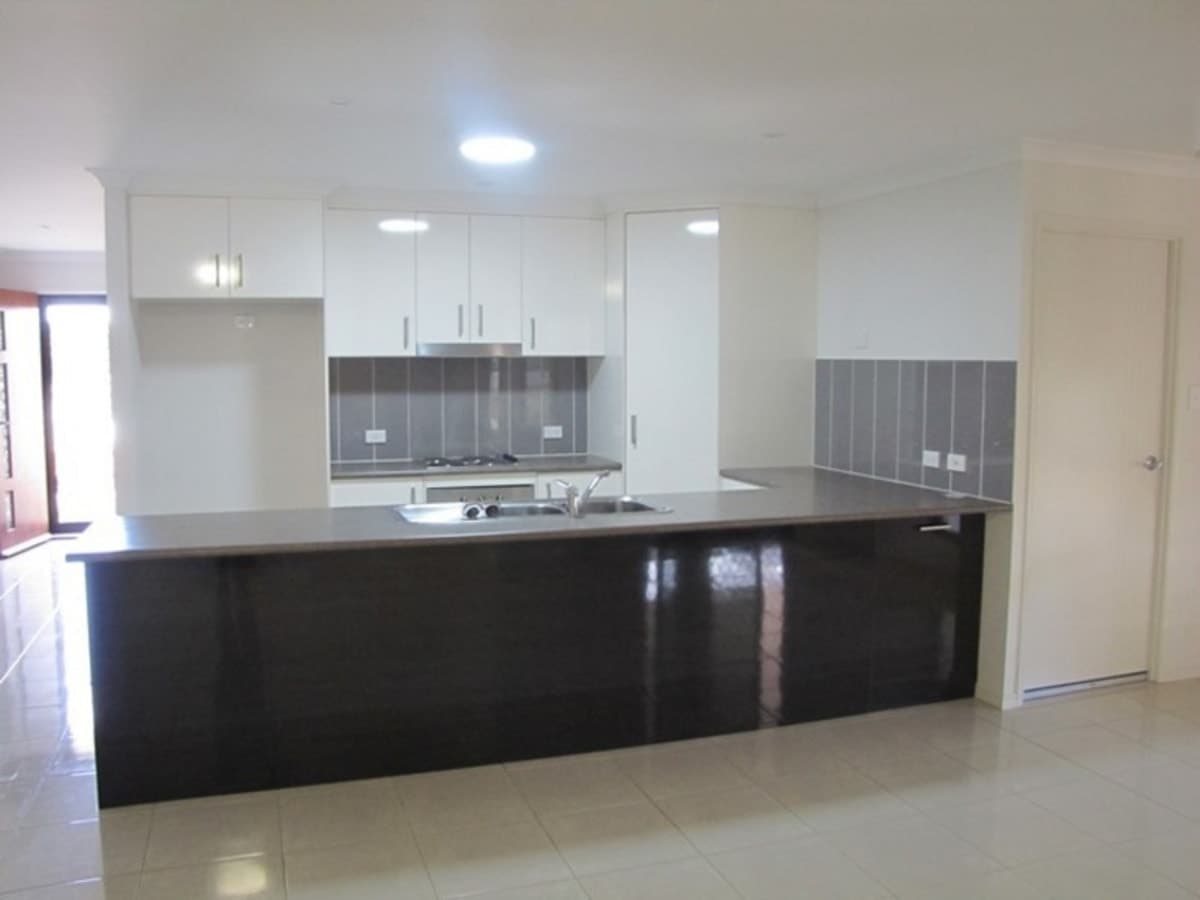 8 Central Avenue, CALLIOPE, QLD, Calliope - Thumbnail 2