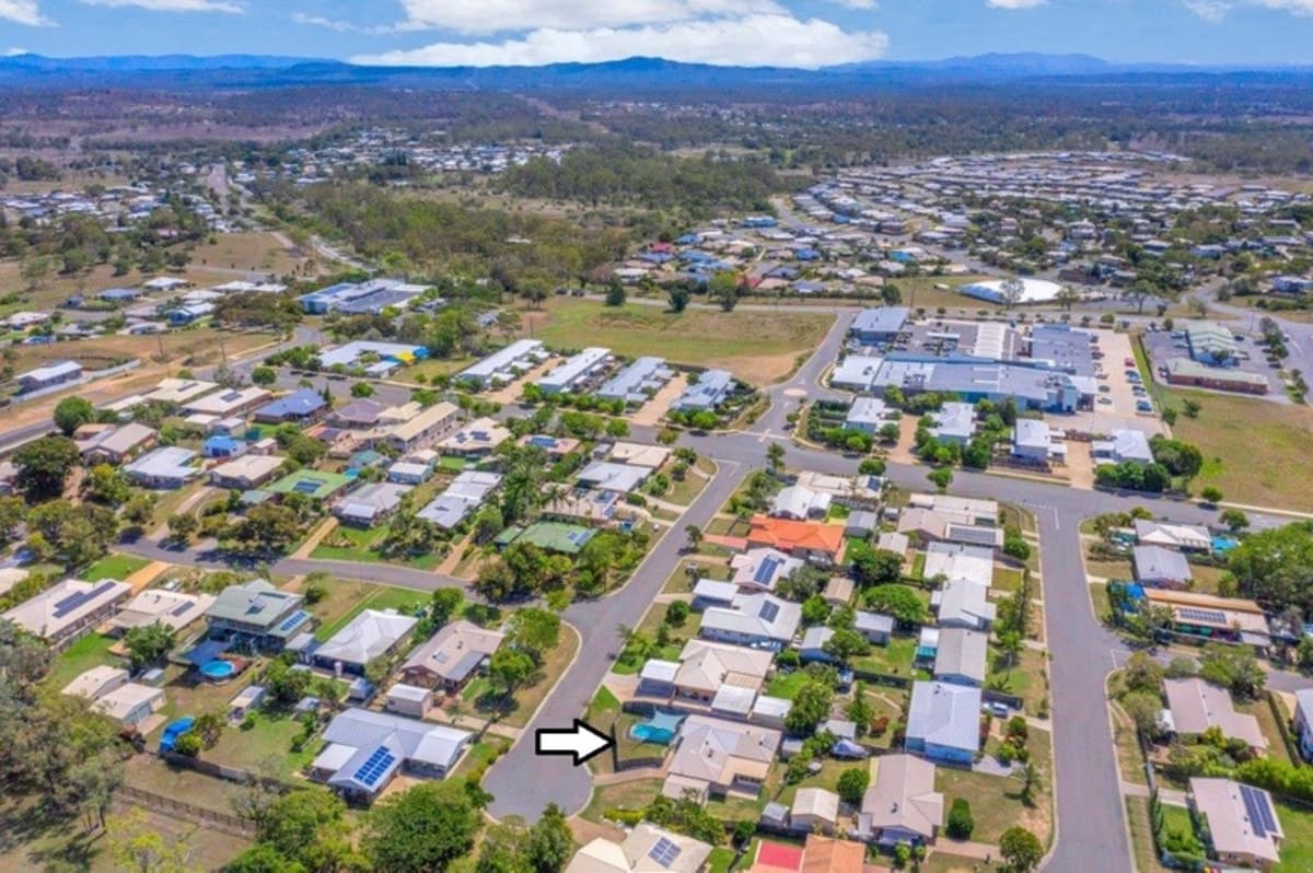 13 Sydney Street, CALLIOPE, QLD, Calliope - Thumbnail 2