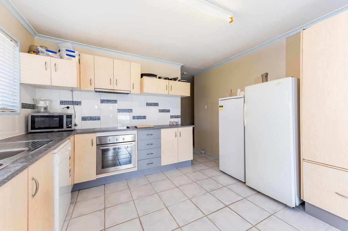 25 Mary Street, CALLIOPE, QLD, Calliope - Thumbnail 3
