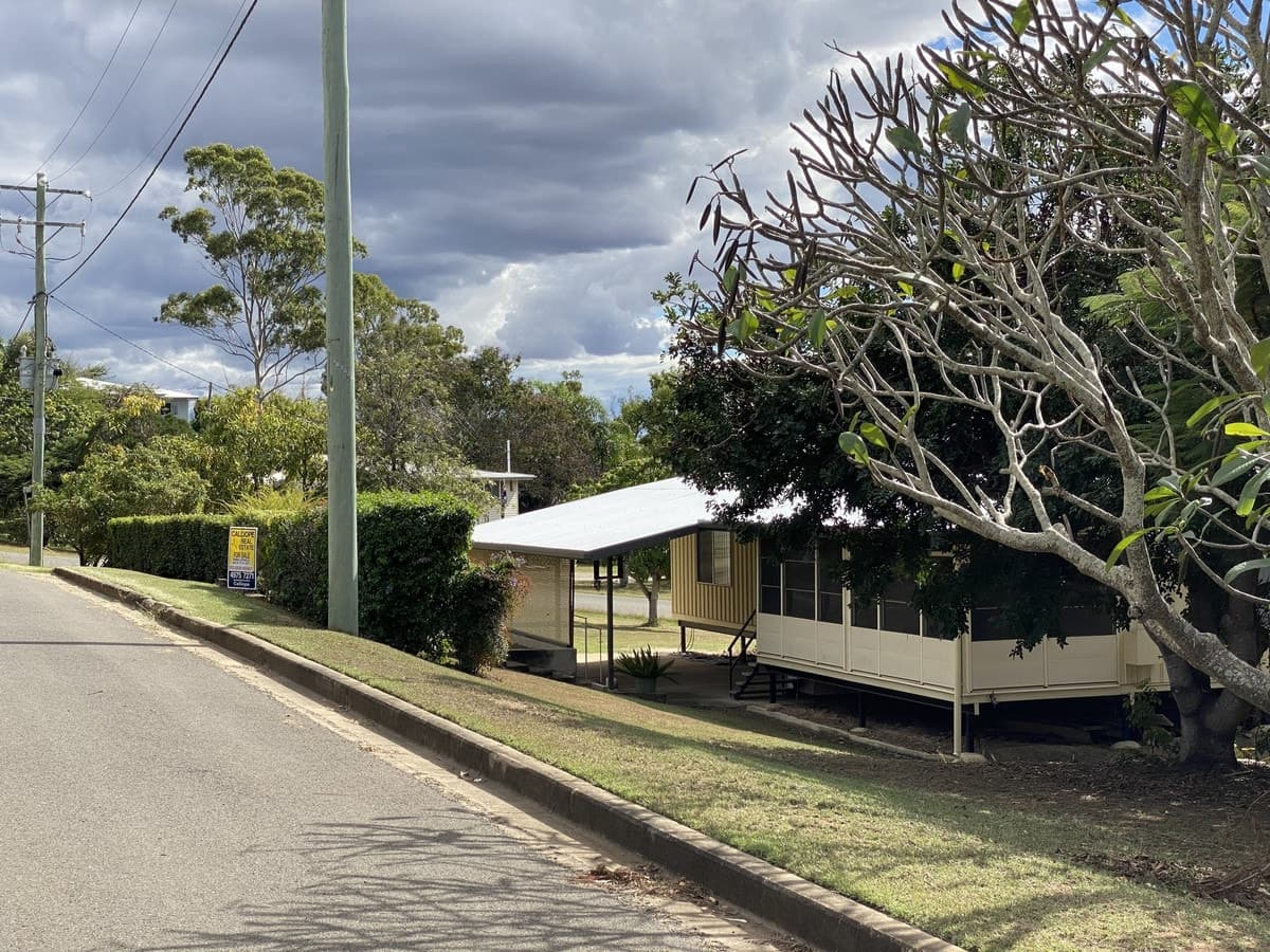 2 Davis Street, MOUNT LARCOM, QLD, Mount Larcom - Image 1