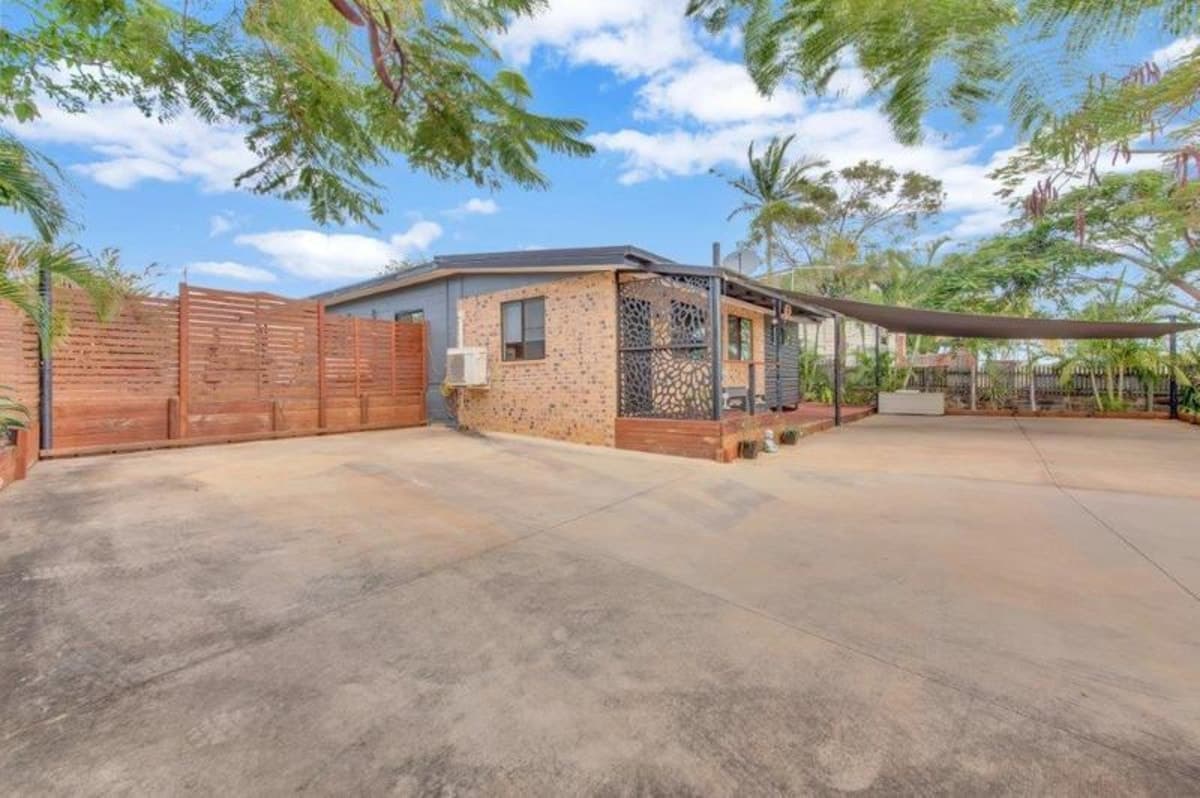 1 Welsh Street, CALLIOPE, QLD, Calliope - Thumbnail 2