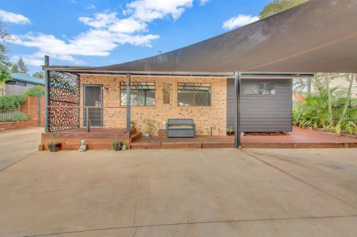 1 Welsh Street, CALLIOPE, QLD, Calliope - Thumbnail 3