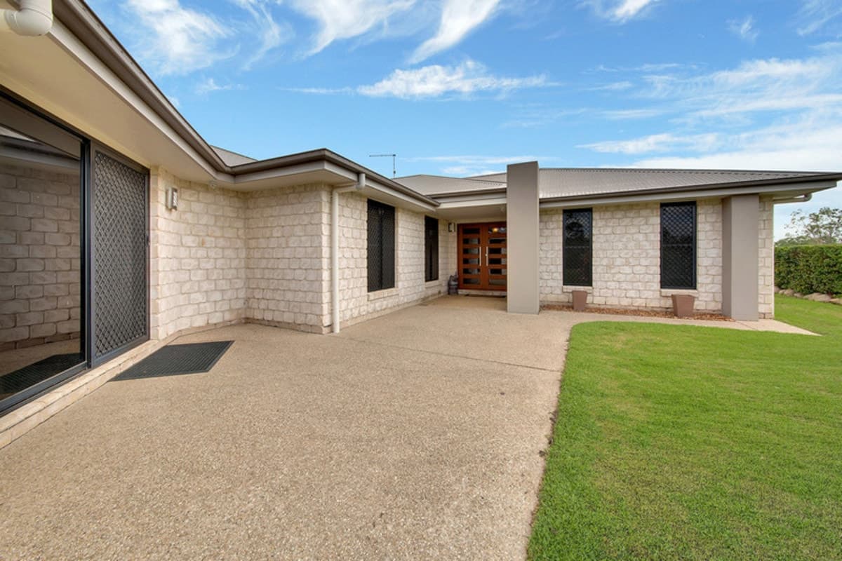 17 Nevertire Close, CALLIOPE, QLD, Calliope - Thumbnail 2