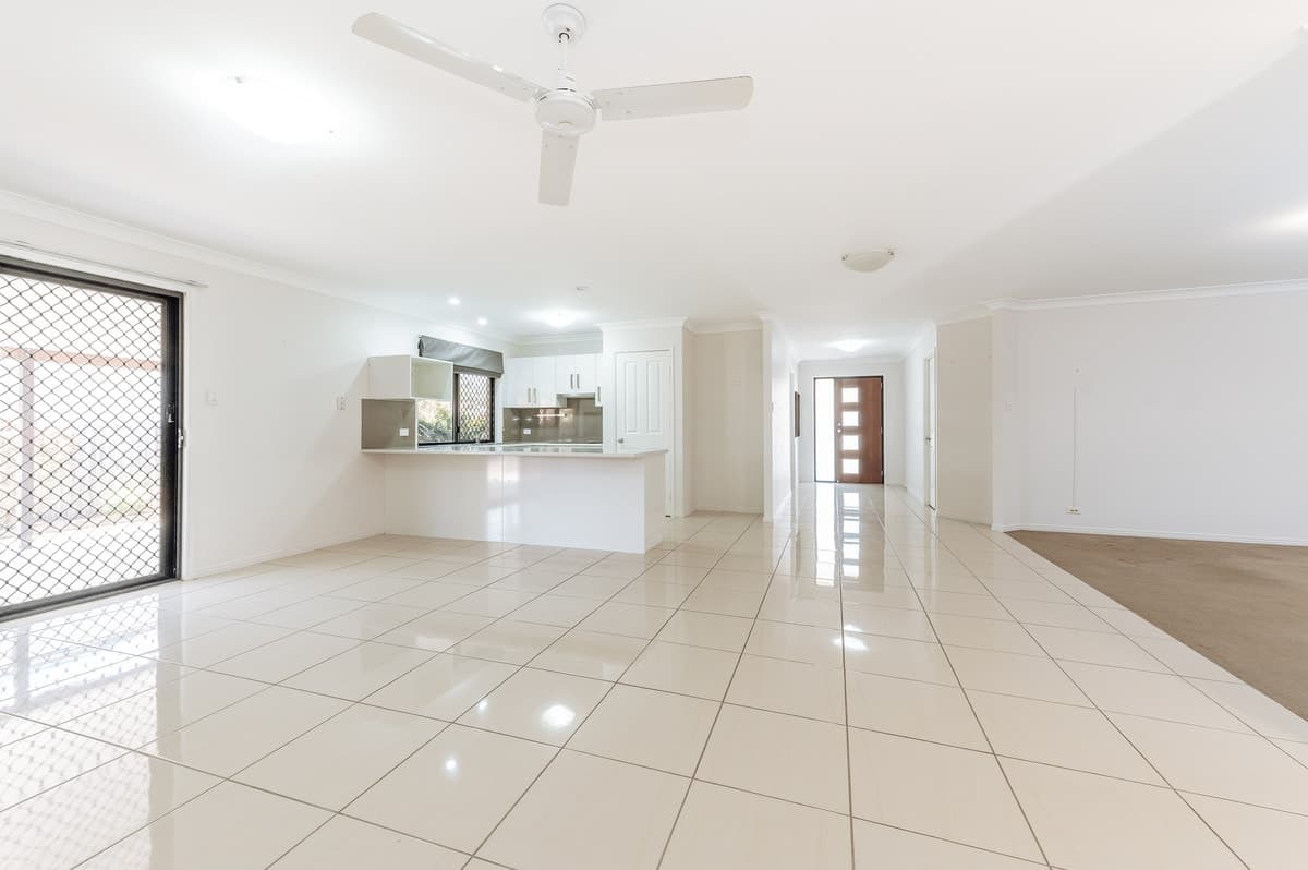29 Sunpoint Way, CALLIOPE, QLD, Calliope - Thumbnail 3