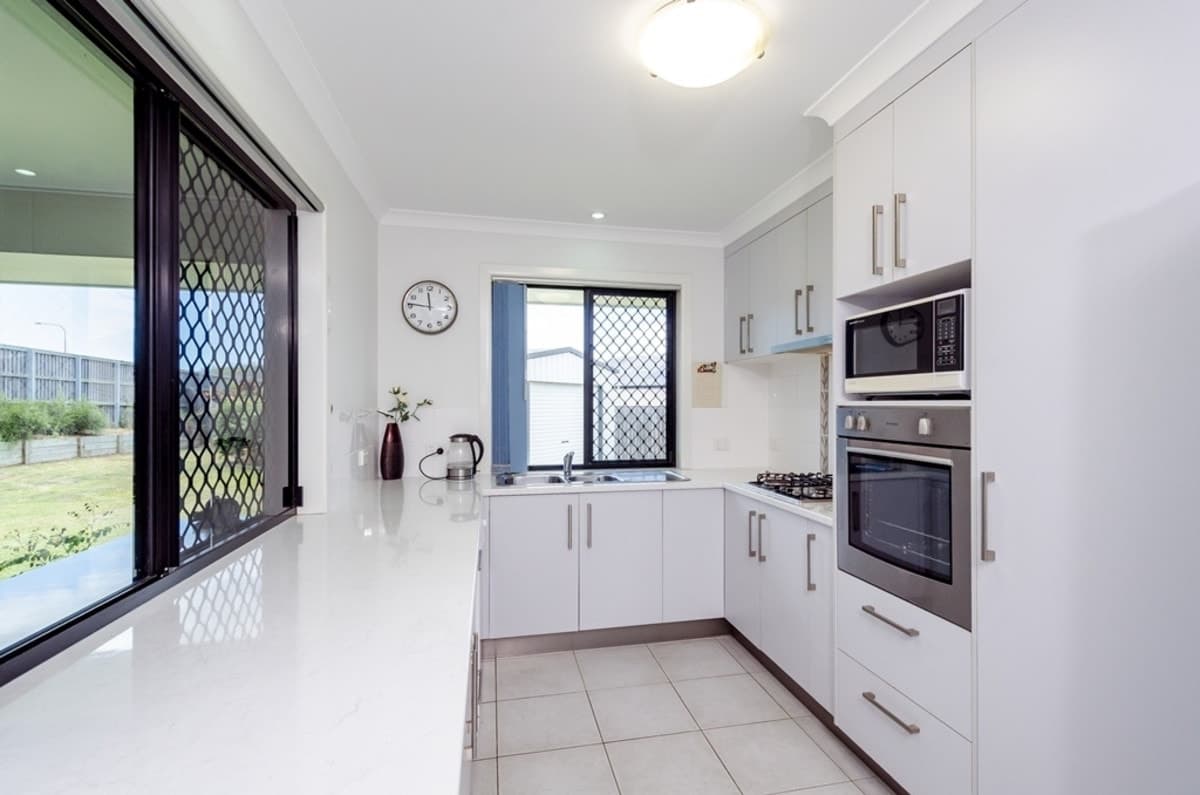 6 Central Avenue, CALLIOPE, QLD, Calliope - Thumbnail 3
