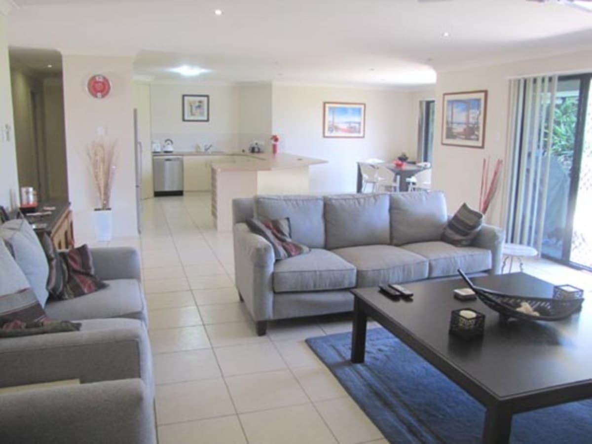 7 Carol Jones Place, CALLIOPE, QLD, Calliope - Thumbnail 3