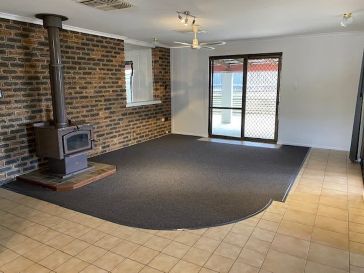 24 Capricornia Drive, CALLIOPE, QLD, Calliope - Thumbnail 3