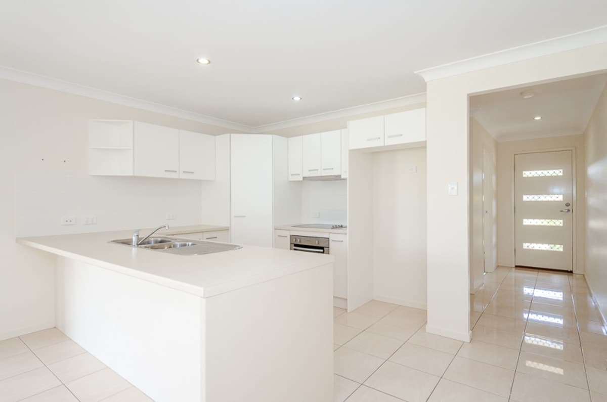 3 Tarrawonga Drive, CALLIOPE, QLD, Calliope - Thumbnail 2