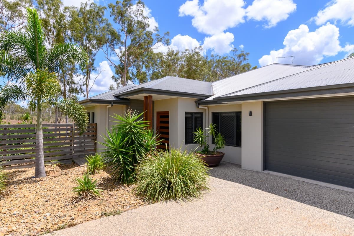 22 Beddome Avenue, CALLIOPE, QLD, Calliope - Thumbnail 2