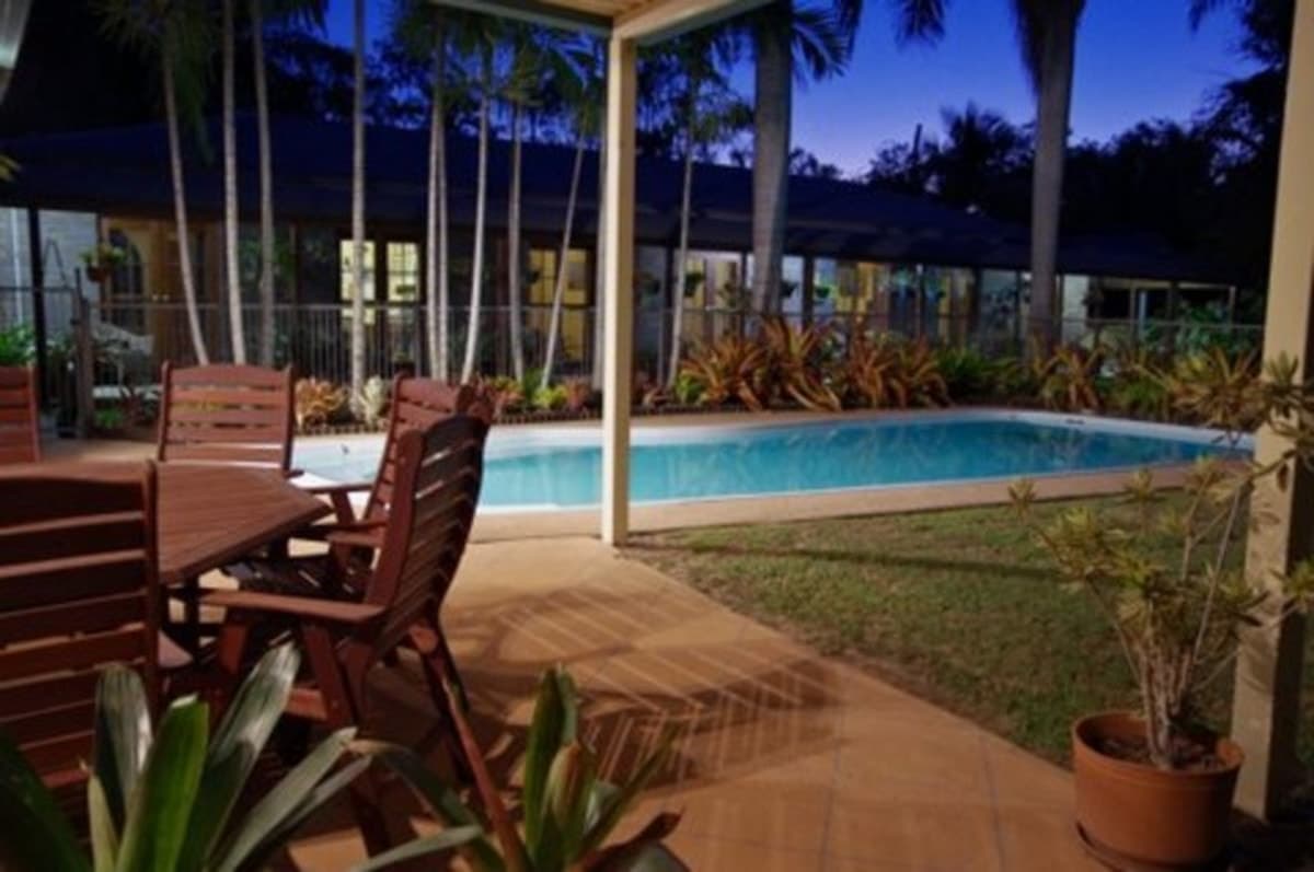15 Helen Crescent, WURDONG HEIGHTS, QLD, Wurdong Heights - Thumbnail 3