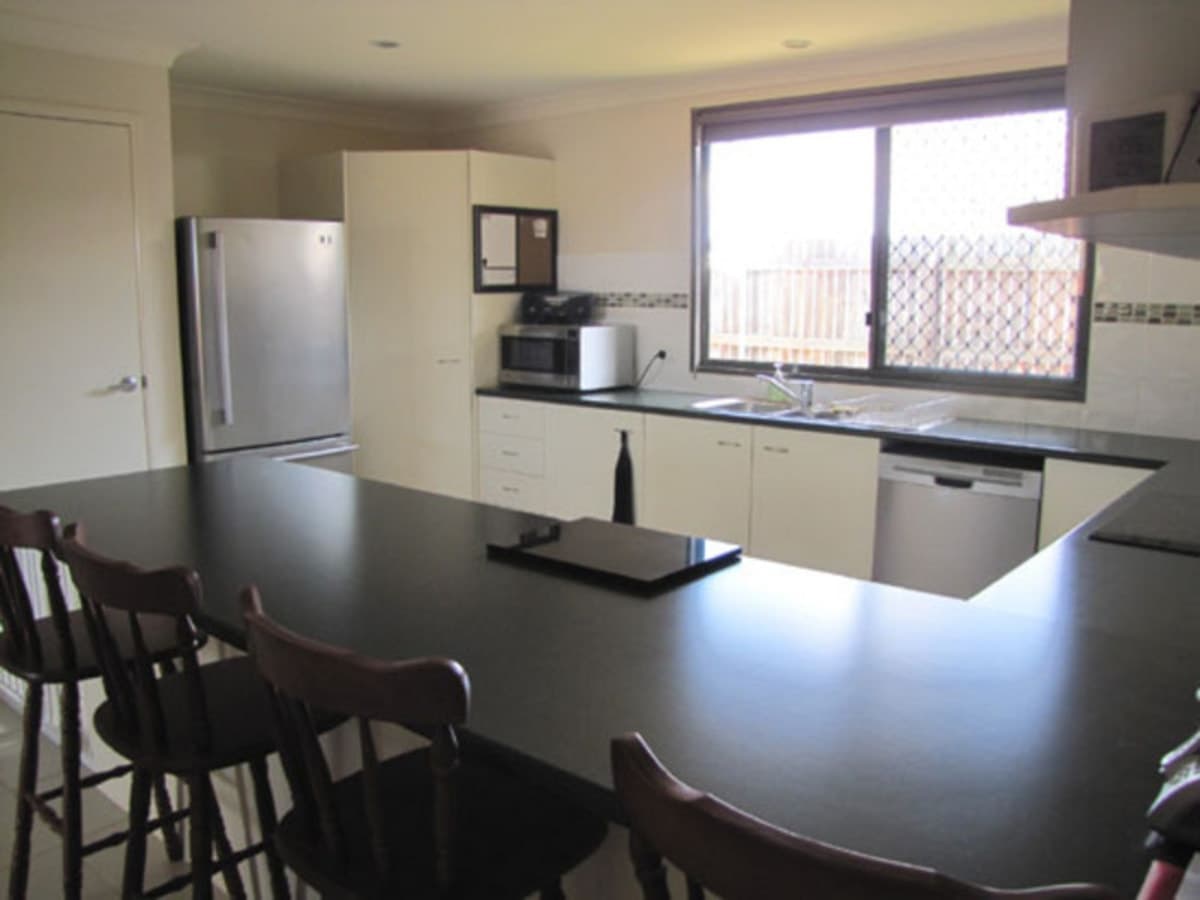 8 Ashley Court, CALLIOPE, QLD, Calliope - Thumbnail 3