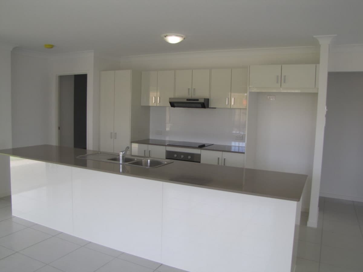 3 London Close, CALLIOPE, QLD, Calliope - Thumbnail 2