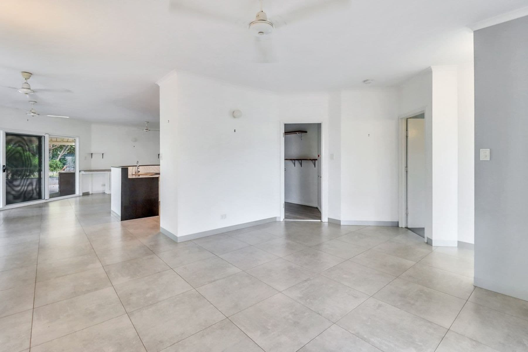 19 Murdoch Gardens, Durack NT 0830, Durack - Thumbnail 5