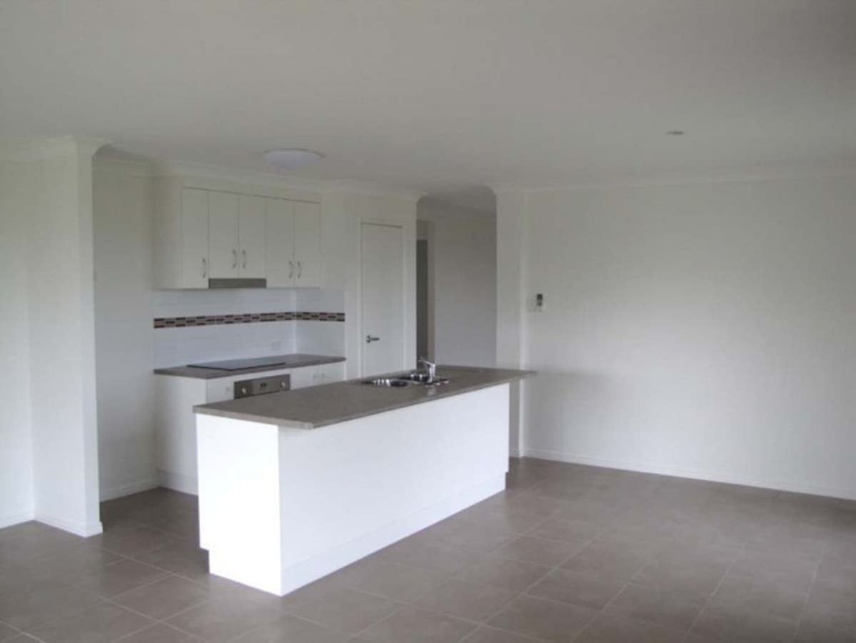 37 Trudy Avenue, CALLIOPE, QLD, Calliope - Thumbnail 3