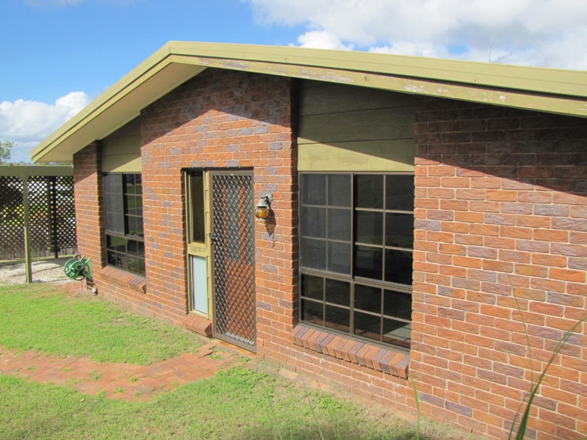 3 Kylee Crescent, CALLIOPE, QLD, Calliope - Thumbnail 2