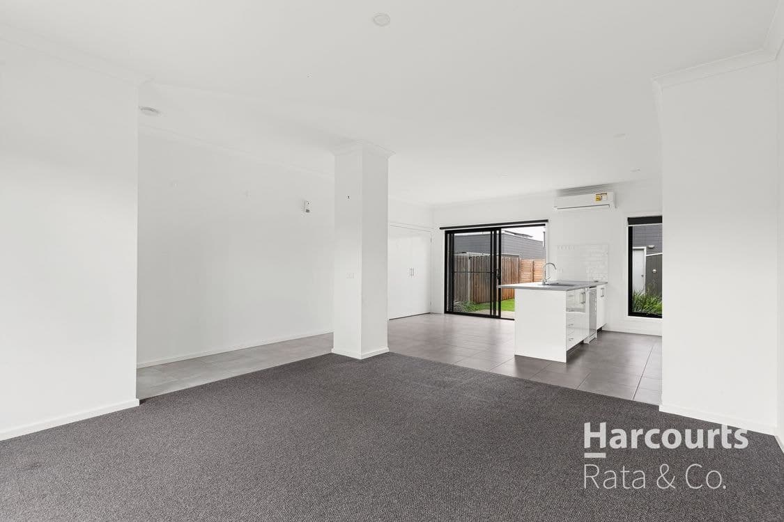 15 Joey Crescent, Deanside, VIC 3336, Deanside - Thumbnail 4