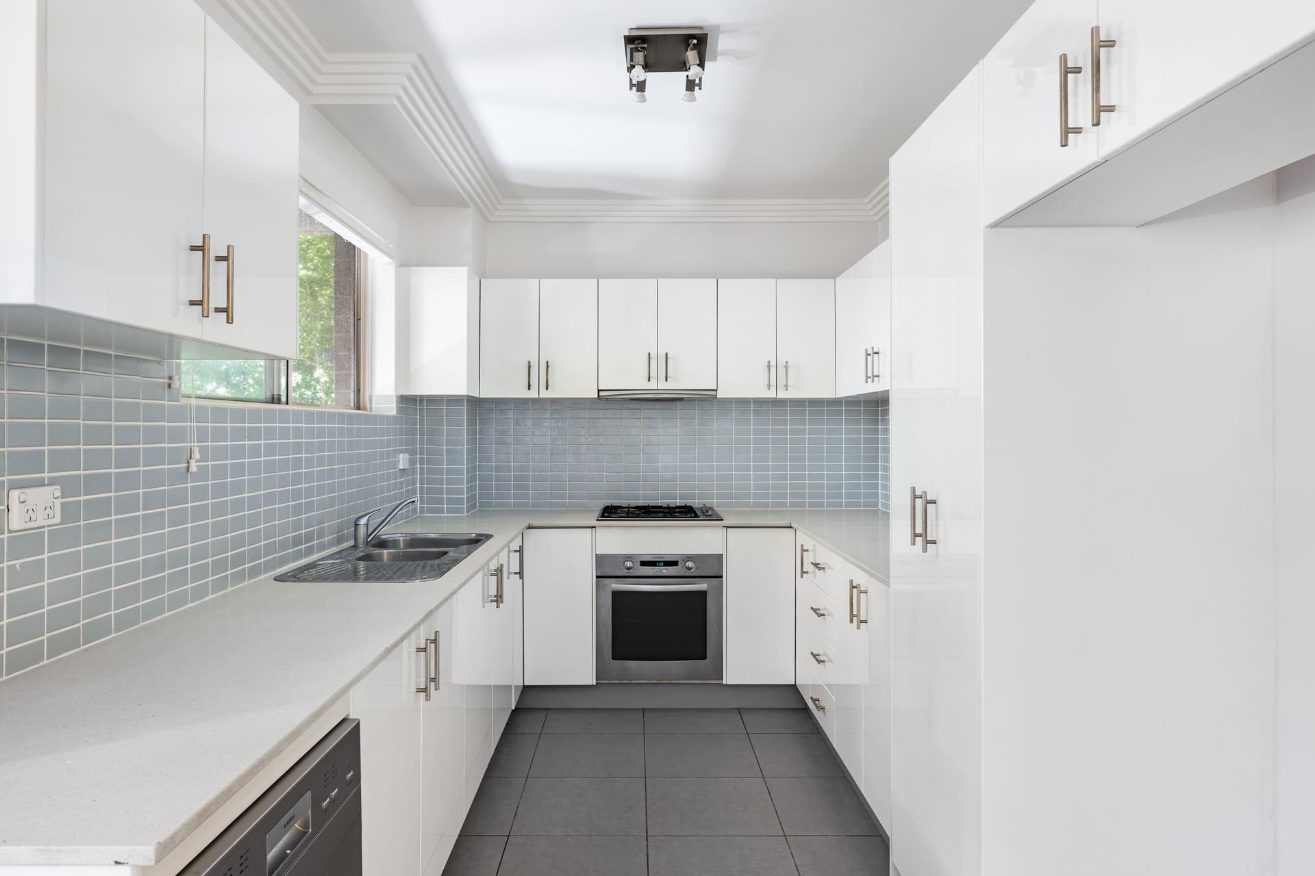 4/91-93 Burwood Road, Concord - Thumbnail 3