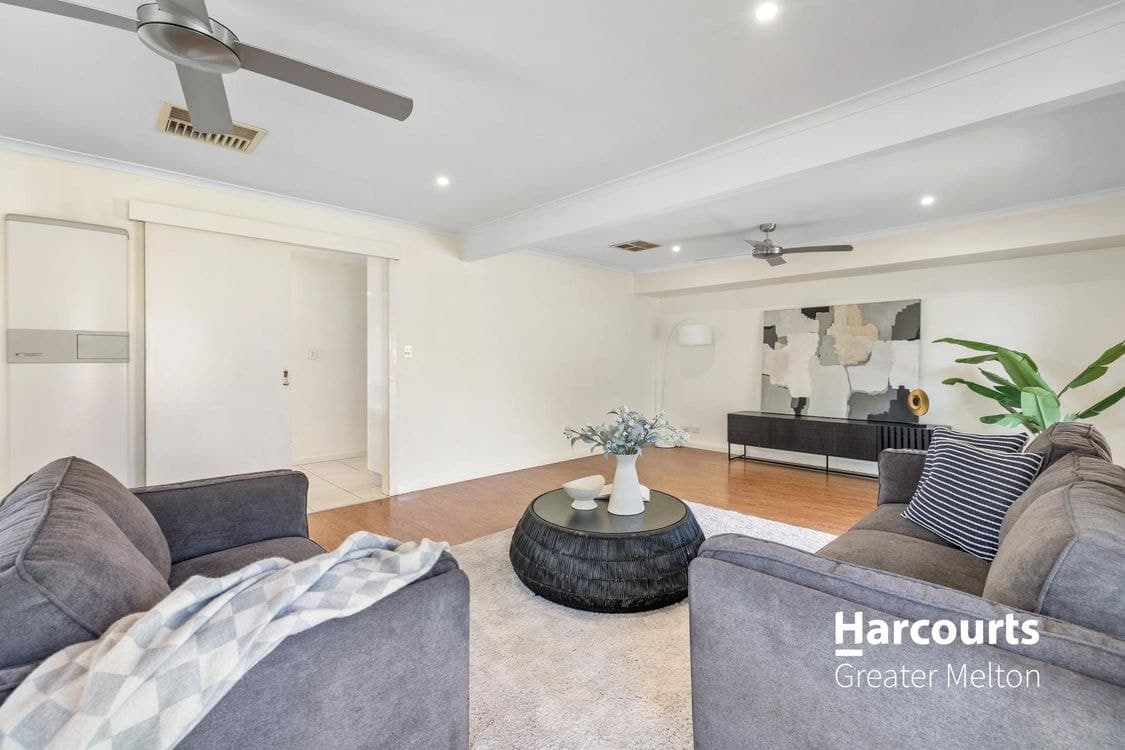 7 Blaxland Road, MELTON SOUTH, VIC 3338, Melton South - Thumbnail 8