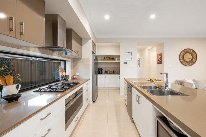 5 Mayrene Street, CARINA, QLD 4152, Carina - Thumbnail 5