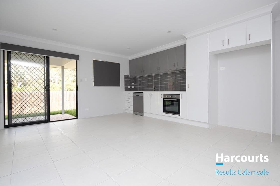 2/42 Ryrie Street, PARK RIDGE, QLD 4125, Park Ridge - Thumbnail 3