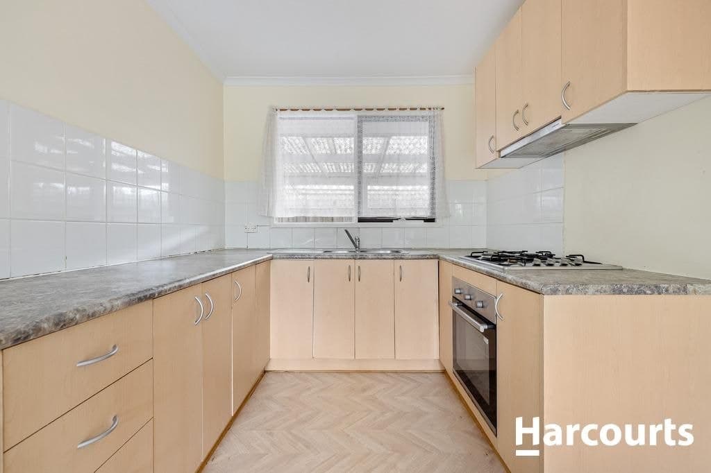 10 Dobell Crescent, WERRIBEE, VIC 3030, Werribee - Thumbnail 3