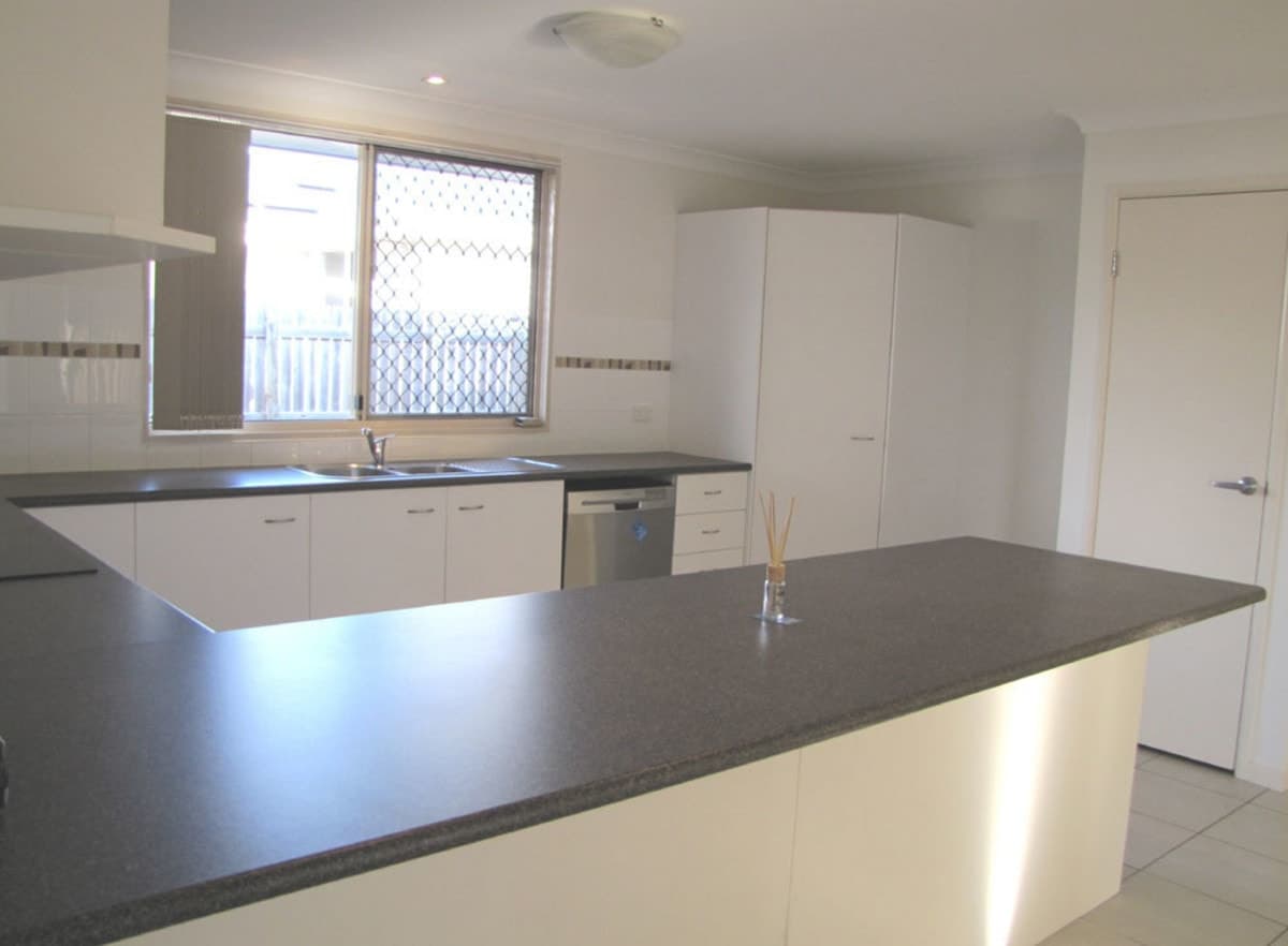 10 Ellis Street, CALLIOPE, QLD, Calliope - Thumbnail 3