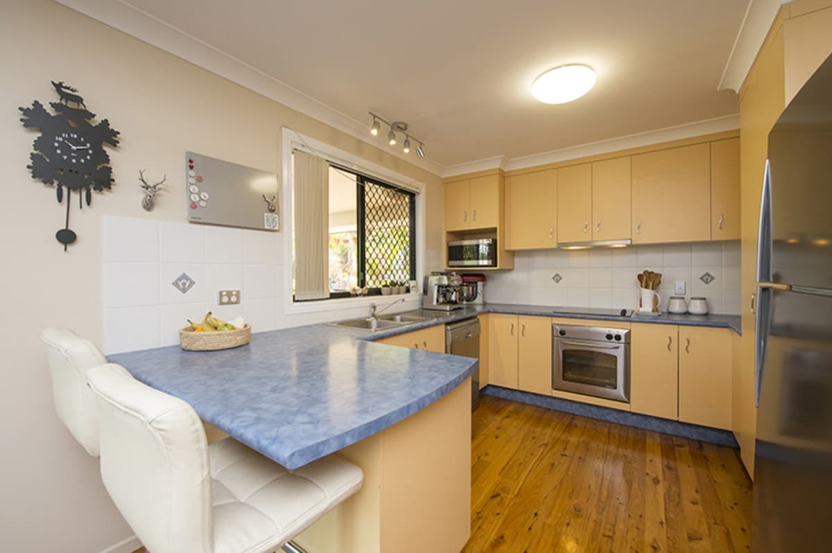 10 Ridge Close, TANNUM SANDS, QLD, Tannum Sands - Thumbnail 3