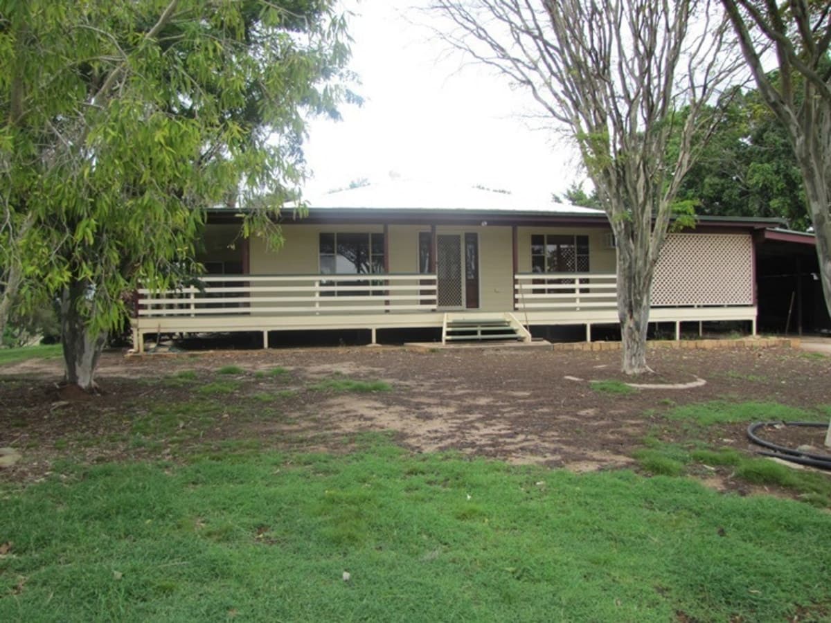 00 Fox Lane, MOUNT LARCOM, Mount Larcom - Image 1