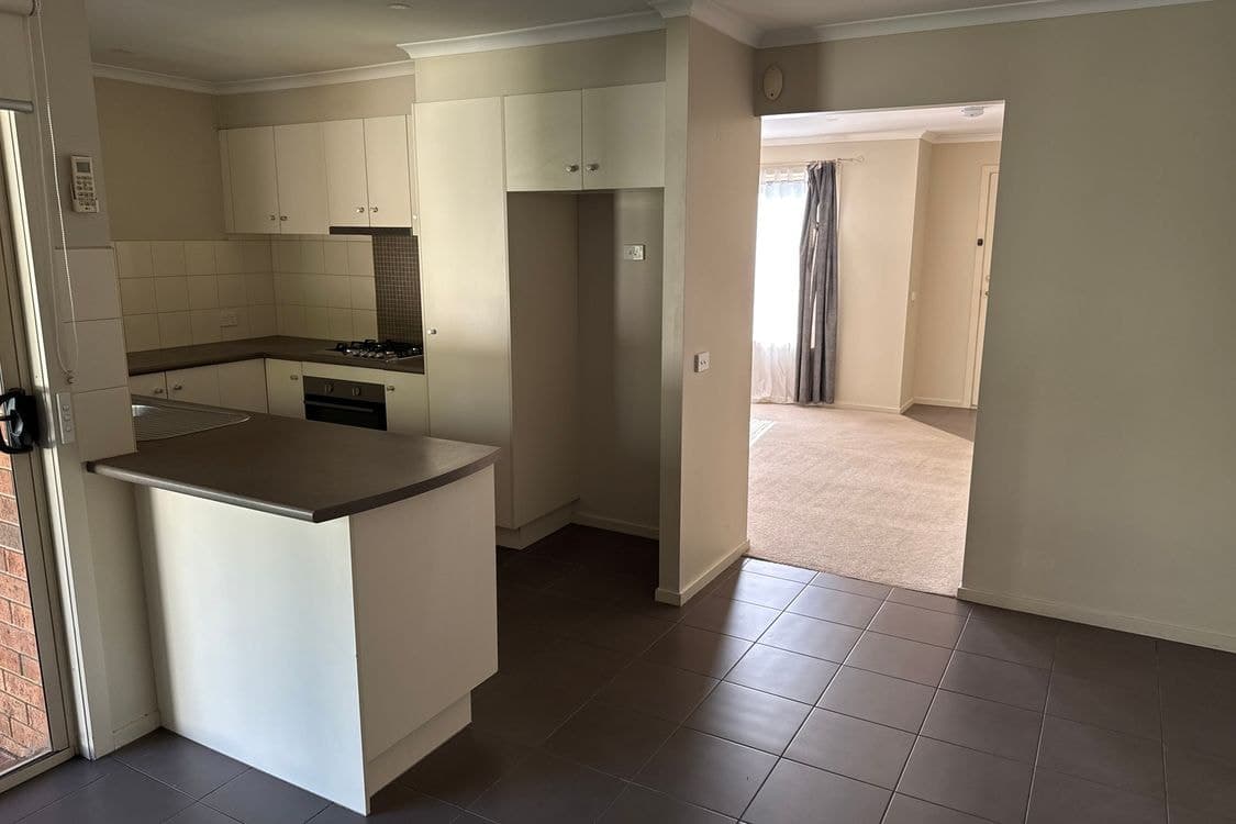 3379/10 Cindy Court, Berwick, VIC 3806, Berwick - Thumbnail 5