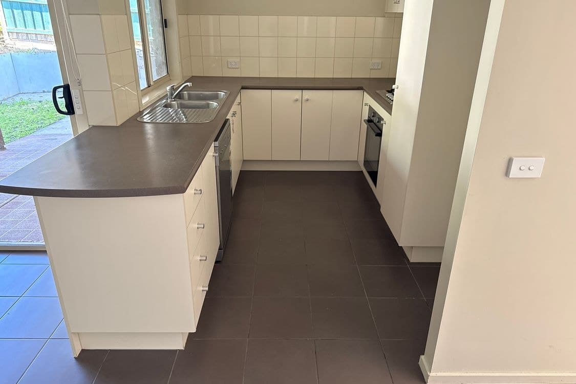 3379/10 Cindy Court, Berwick, VIC 3806, Berwick - Thumbnail 6