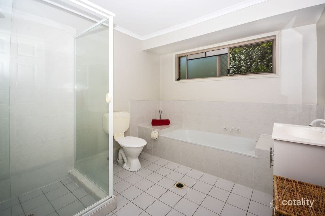 1 Rodriguez Court, PARKWOOD, QLD 4214, Parkwood - Thumbnail 2