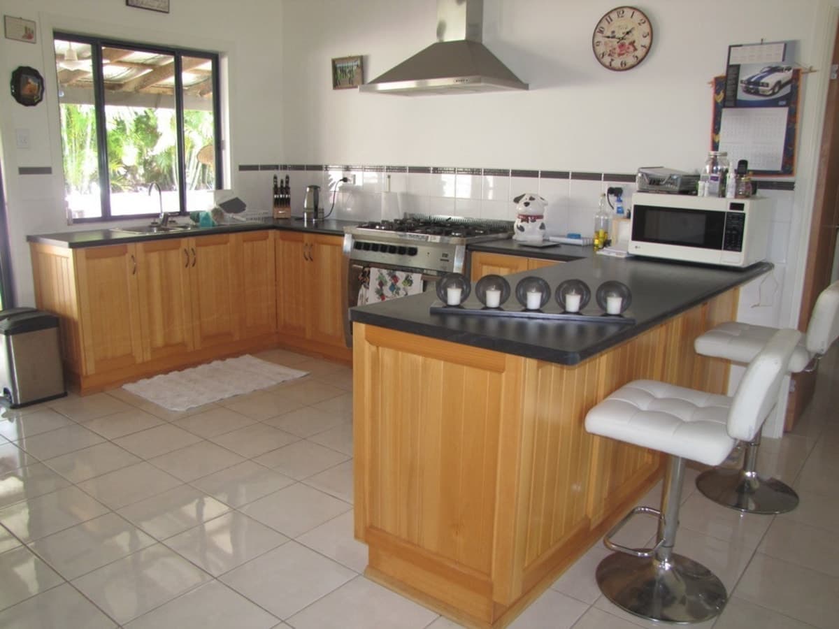 37 Bracewell Road, MOUNT LARCOM, Mount Larcom - Thumbnail 3