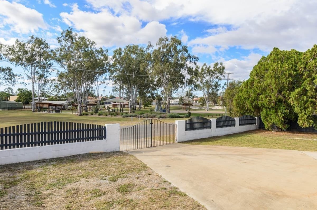 45 Bloomfield Street, CALLIOPE, QLD, Calliope - Thumbnail 2