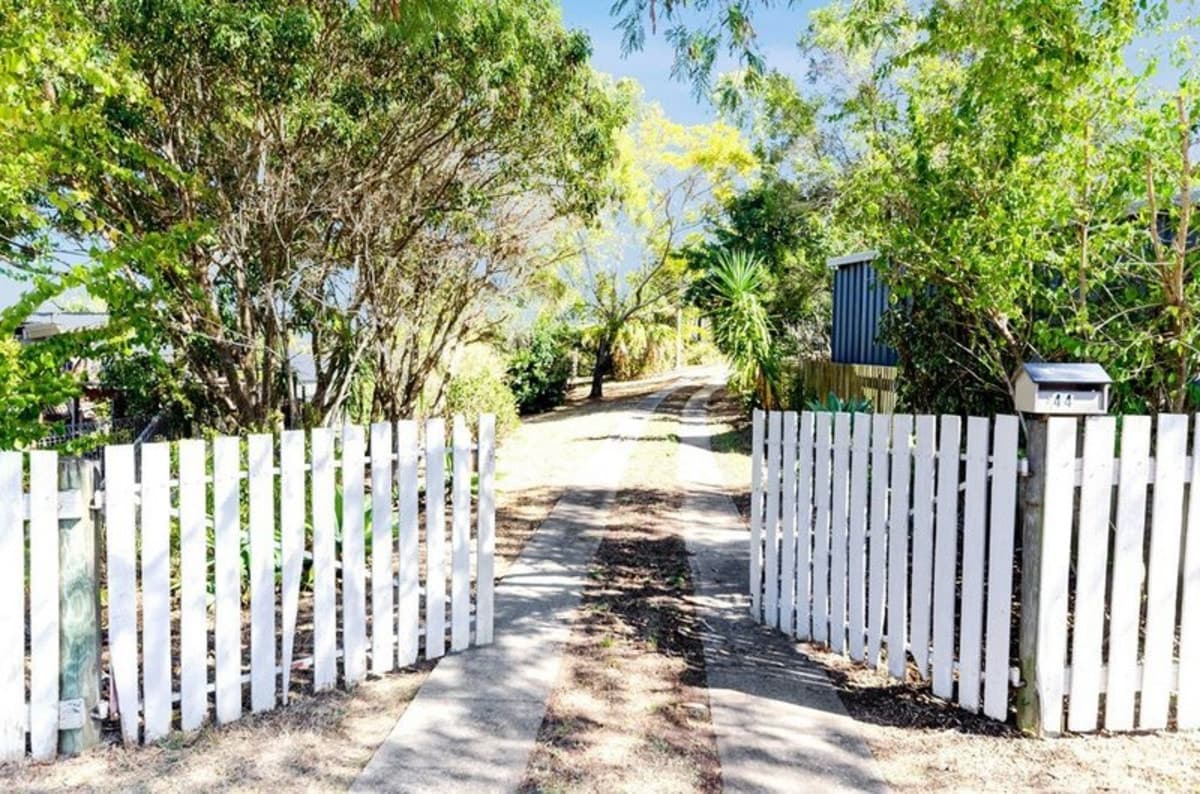44 Kylee Crescent, CALLIOPE, QLD, Calliope - Thumbnail 3