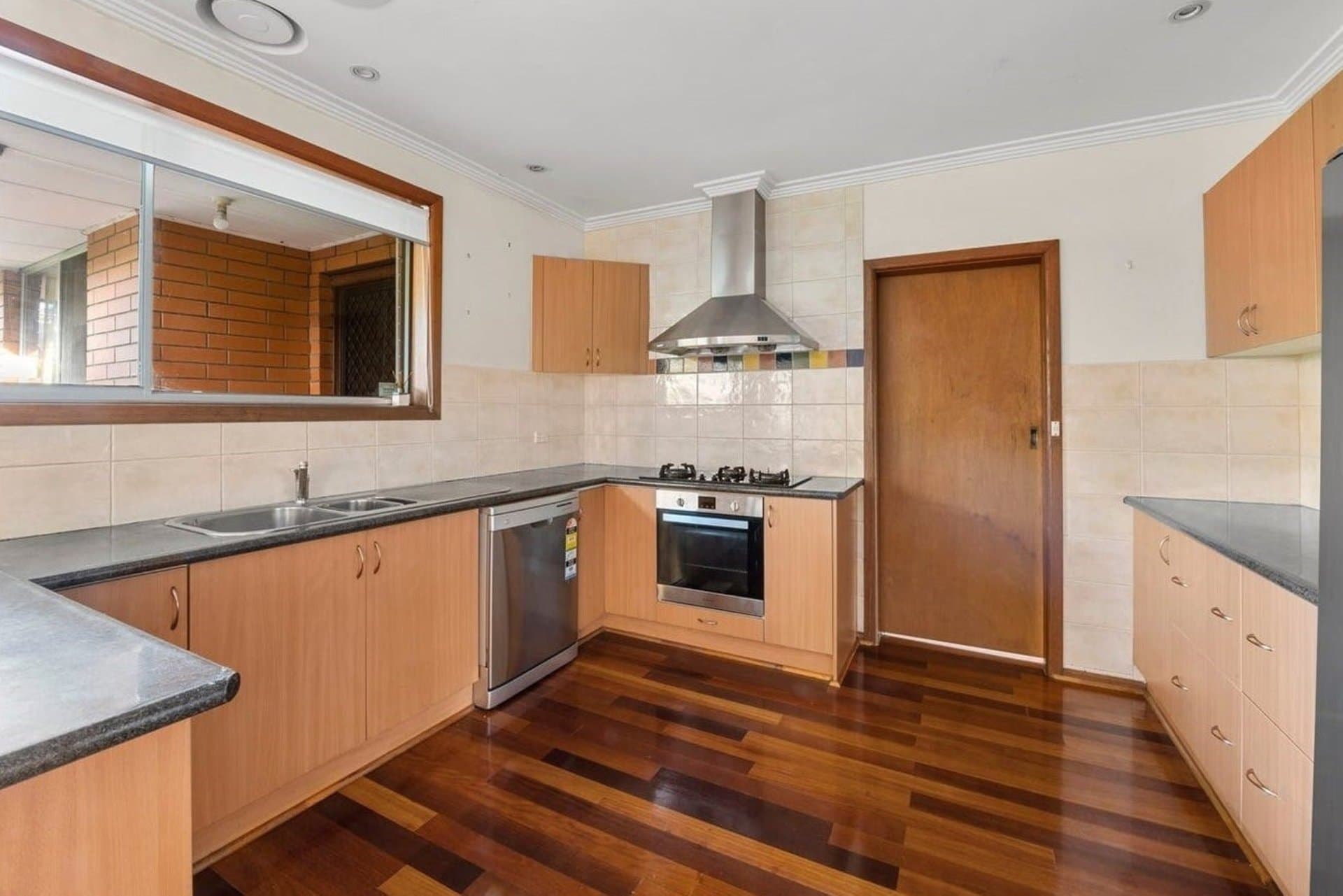 12 Lonsdale Street, Bulleen, Bulleen - Thumbnail 5