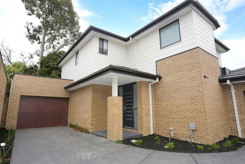 2/4 West Court, Glen Waverley, Glen Waverley - Thumbnail 2