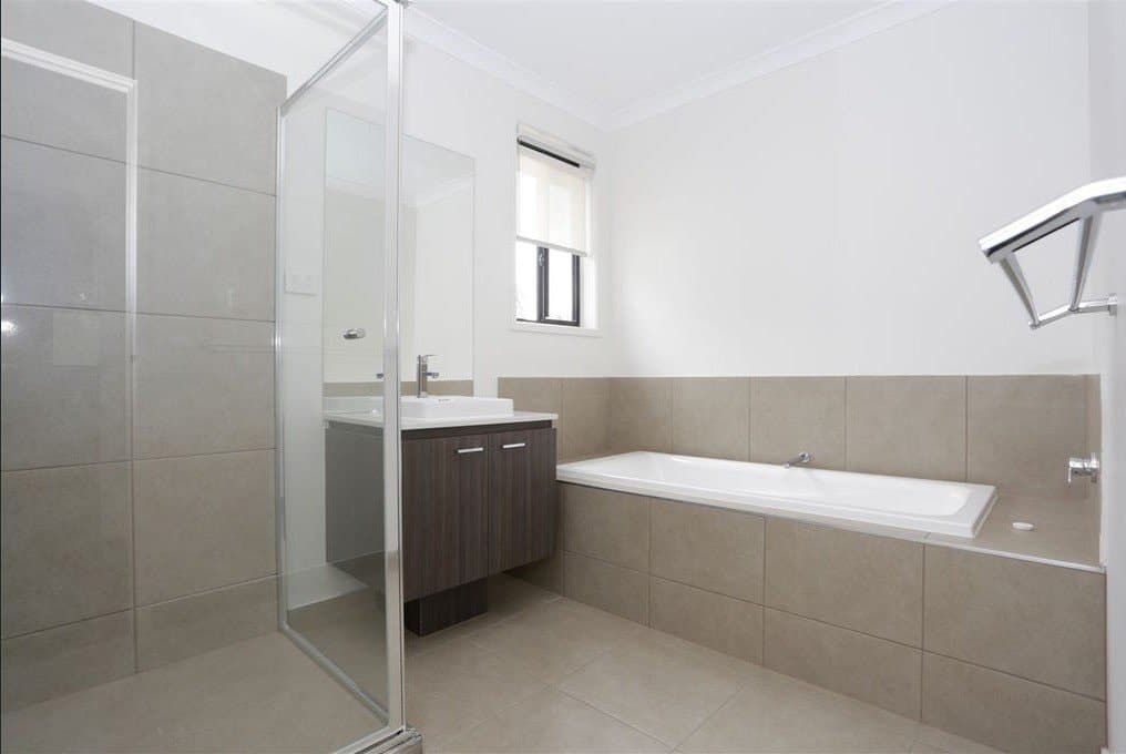 2/4 West Court, Glen Waverley, Glen Waverley - Thumbnail 7